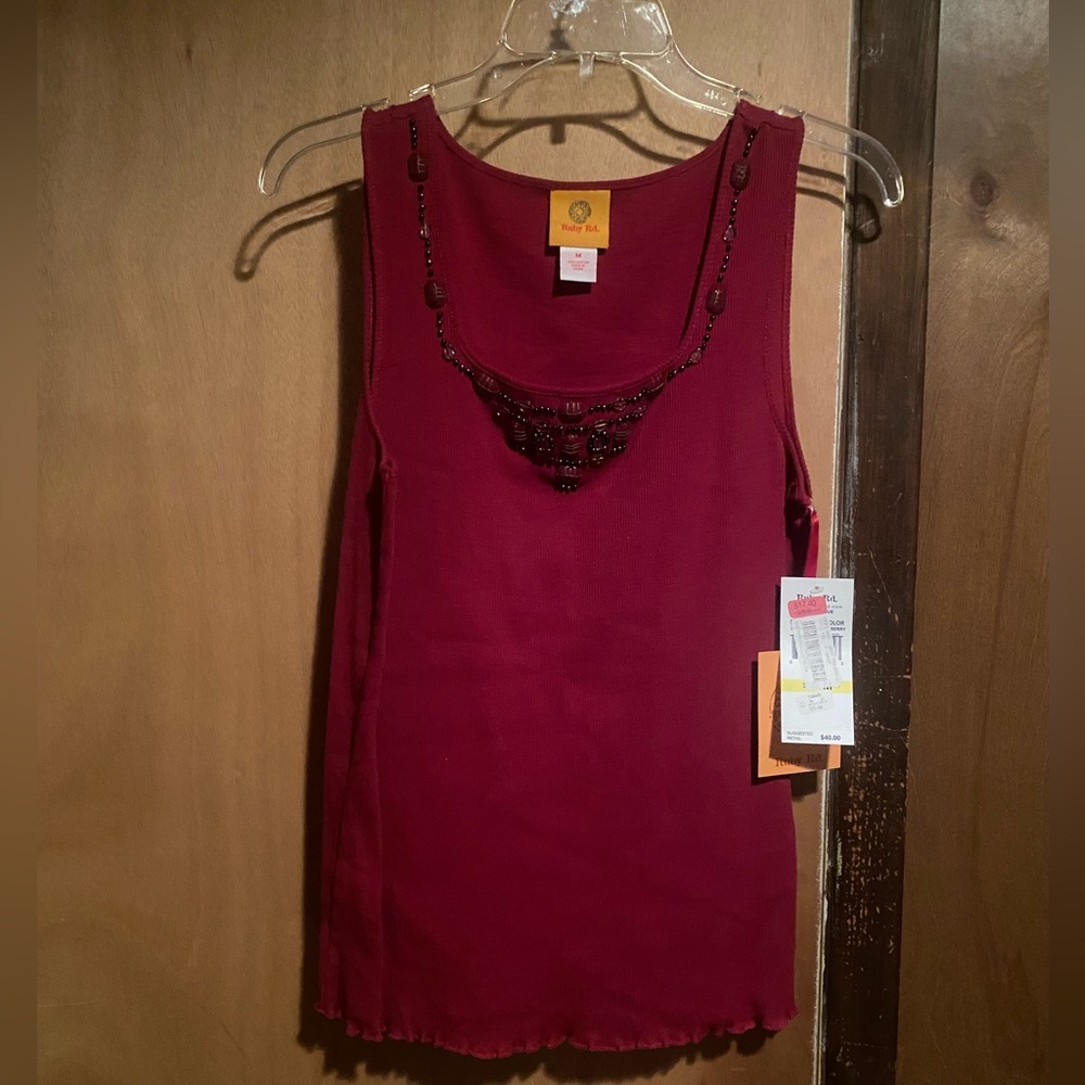 Ruby Rd. Red Tank Size M